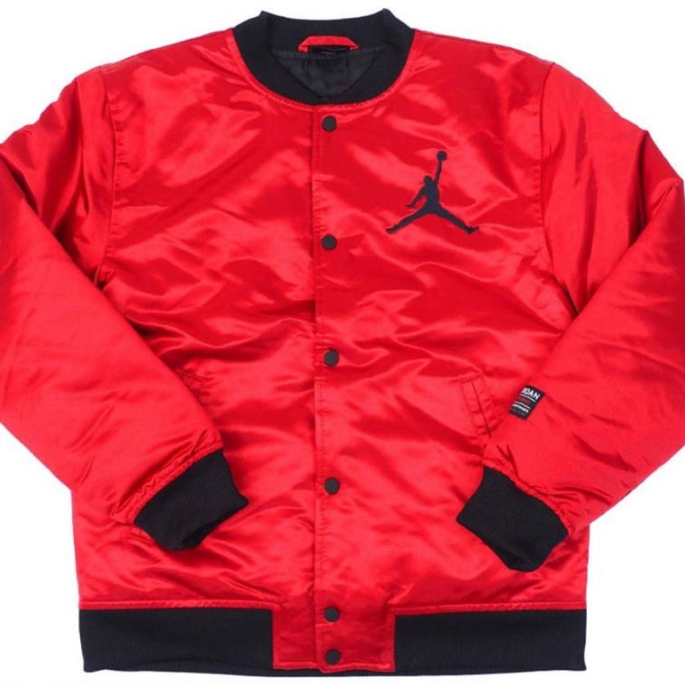 **VINTAGE** Nike Jordan Red/Black Satin Bomber Jacket Size Boys Medium (10/12)